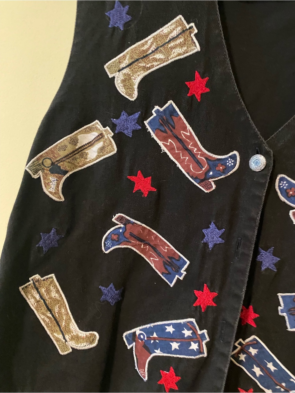 Vintage Americana Cowboy Boot Embroidered Vest - Picture 5 of 5